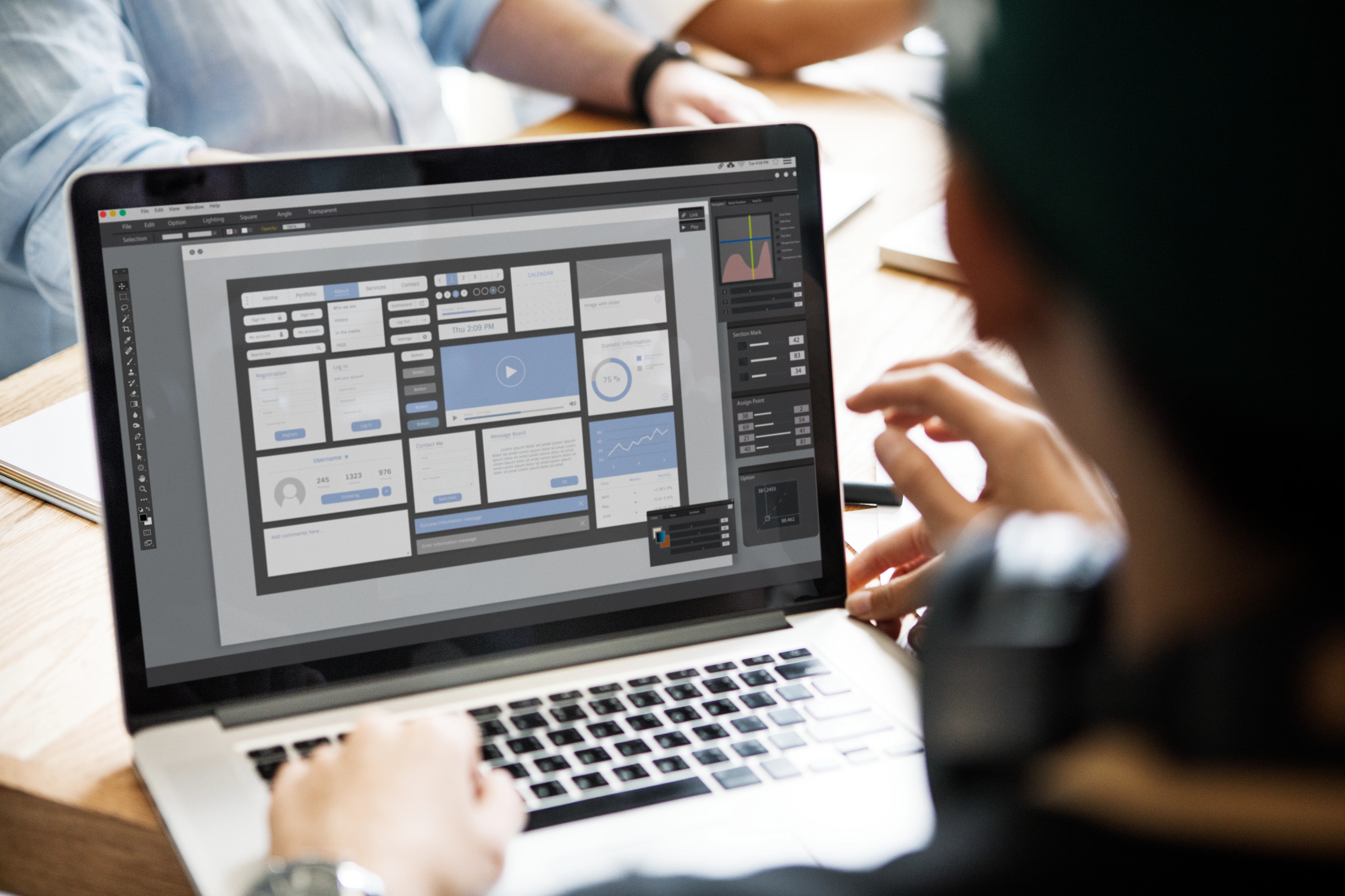 Site web, application ou plateforme sur mesure : comment choisir ?